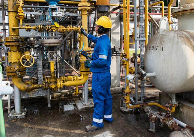 Maintenance and repair of oil and gas equipment